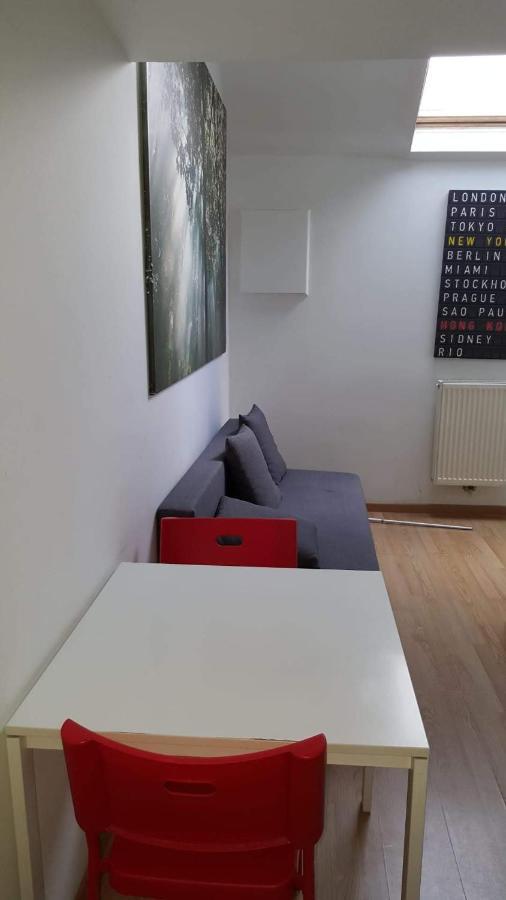 Central Duplex Sleeps 4 Брюксел Екстериор снимка